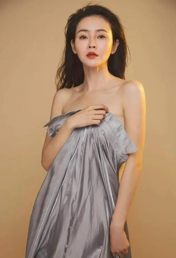 回族明星有哪些，閃耀的星光與文化的交融，回族明星的星光閃耀與文化交融
