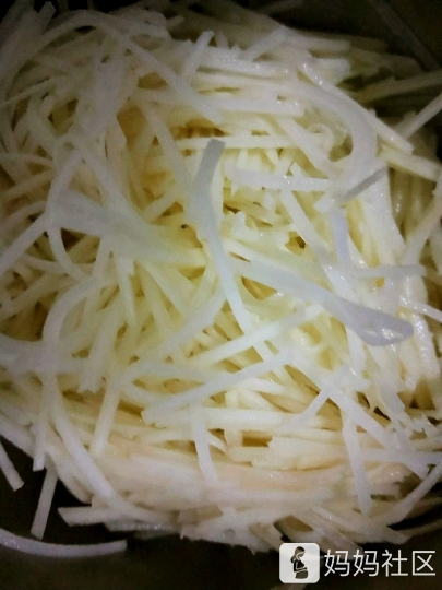 家常涼拌土豆絲的做法，家常涼拌土豆絲制作教程
