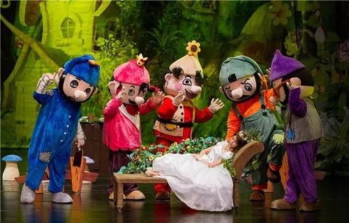 白雪公主童話故事，純真與愛的永恒贊歌，白雪公主童話故事，純真與愛的永恒頌歌