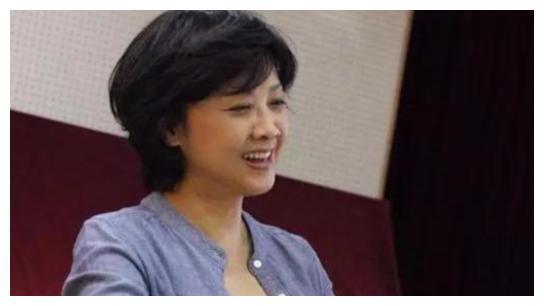 探索朱琳的美麗，演員最耀眼的瞬間——朱琳最漂亮照片集錦，朱琳的美麗瞬間，演員最耀眼的照片集錦