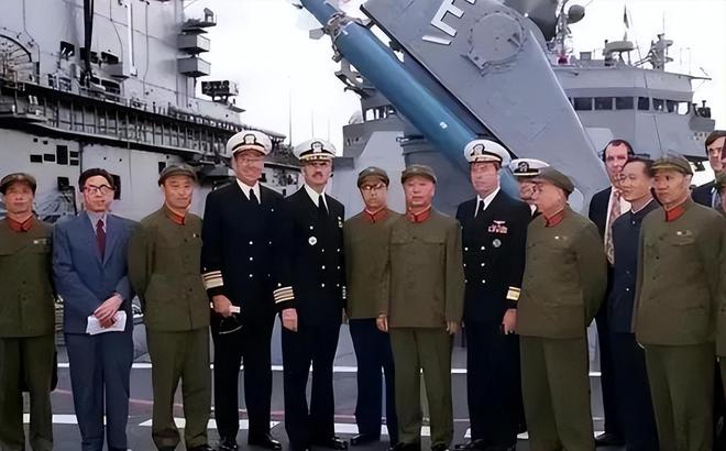 35歲就當(dāng)上海軍總司令——一位杰出將領(lǐng)的崛起之路，杰出將領(lǐng)崛起之路，海軍總司令的傳奇人生