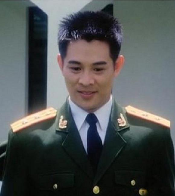 軍人霸氣帥氣的圖片，展現(xiàn)英雄之魂的風采，軍人風采，英雄之魂的霸氣帥氣圖片展示