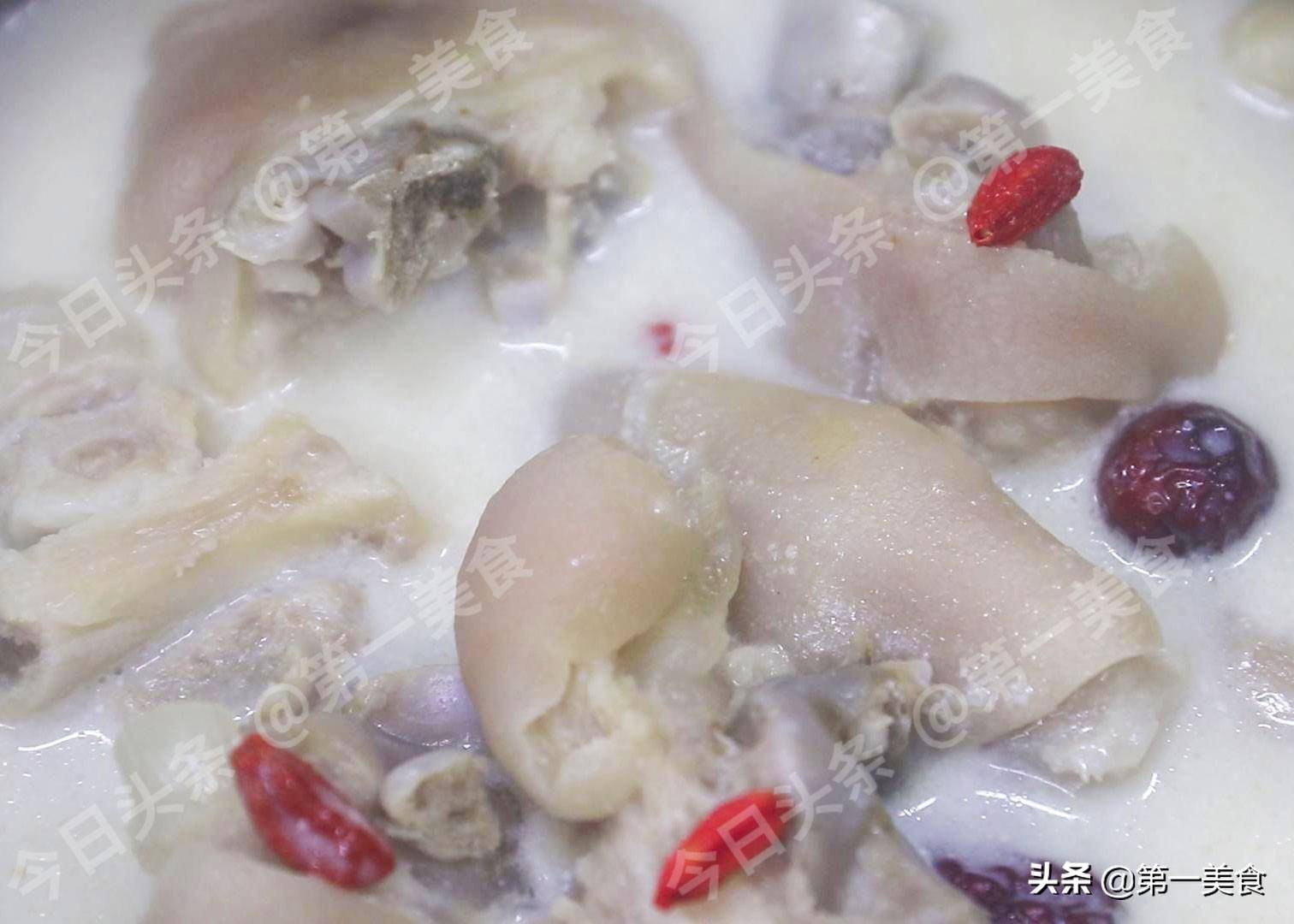 燉豬蹄三放三不放——傳統(tǒng)美食的烹飪秘訣，傳統(tǒng)美食烹飪秘訣，燉豬蹄的三放三不放指南