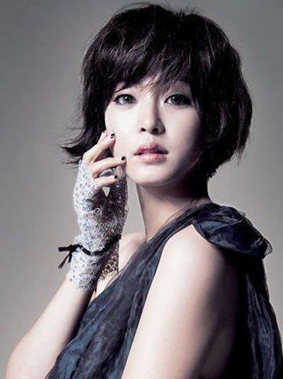 韓國(guó)女星短發(fā)圖片的魅力與時(shí)尚影響力，韓國(guó)女星短發(fā)魅力的時(shí)尚影響力與風(fēng)采展示
