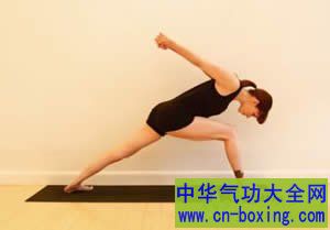 瑜伽基本動作入門，免費課程引領(lǐng)你開啟身心之旅，瑜伽入門基礎(chǔ)動作教程，免費課程助你開啟身心平衡之旅