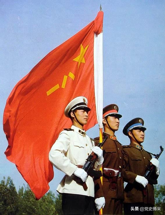 軍徽圖片，象征榮耀與擔(dān)當(dāng)?shù)幕照滤囆g(shù)，軍徽圖片，榮耀與擔(dān)當(dāng)?shù)幕照滤囆g(shù)象征