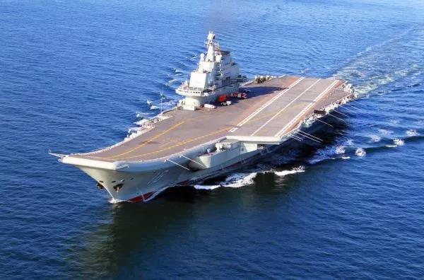 遼寧艦高清大圖，展現(xiàn)中國海軍力量的壯麗畫卷，遼寧艦壯麗畫卷，中國海軍力量的震撼展示