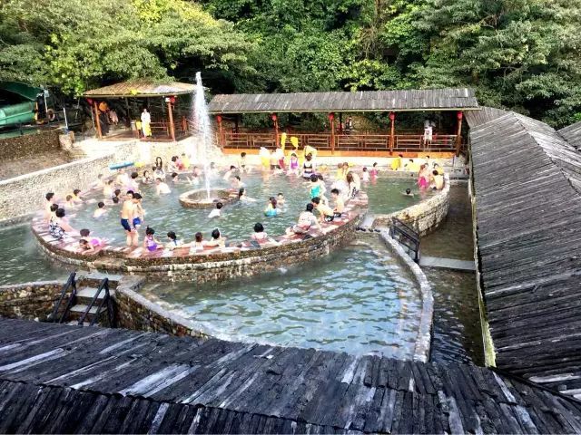 首次體驗泡溫泉攻略，探索溫泉之旅的必備指南，首次泡溫泉攻略，溫泉之旅的必備指南探索之旅