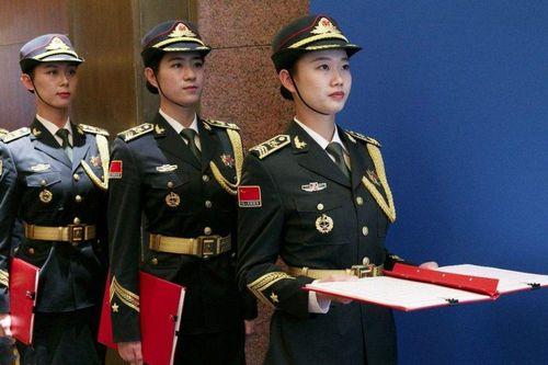 全面解析中國軍隊新一代軍服——07式軍服介紹，中國軍隊新一代軍服全面解析，07式軍服介紹