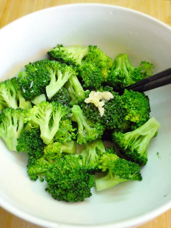 紅燒豬蹄，傳統(tǒng)美食的制作藝術(shù)，紅燒豬蹄，傳統(tǒng)美食制作的藝術(shù)魅力