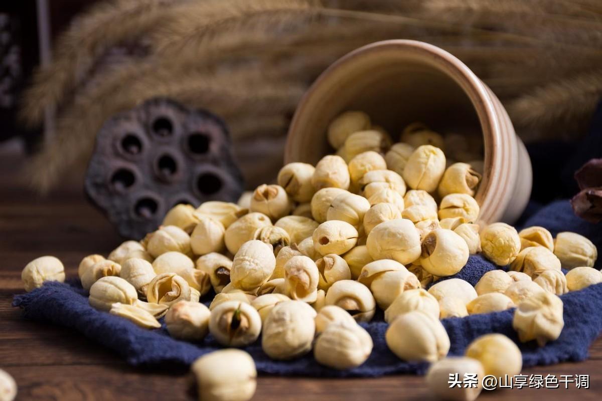 燉雞湯的藝術(shù)，三放三不放之道，燉雞湯的藝術(shù)，三放三不放秘訣探究