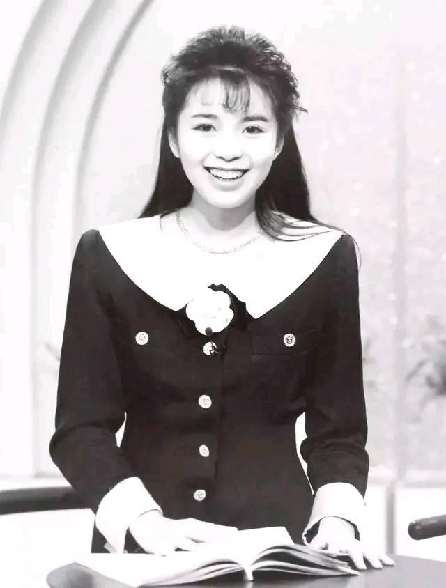 關(guān)于拔出來我是你母親的歌詞，一首歌曲背后的情感與故事，拔出來我是你母親歌詞背后的情感與故事揭秘