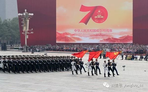 慶祝輝煌歷程，紀(jì)念中國(guó)閱兵式70周年盛典的完整視頻回顧，中國(guó)閱兵式70周年盛典回顧，輝煌歷程的紀(jì)念與慶祝視頻全記錄