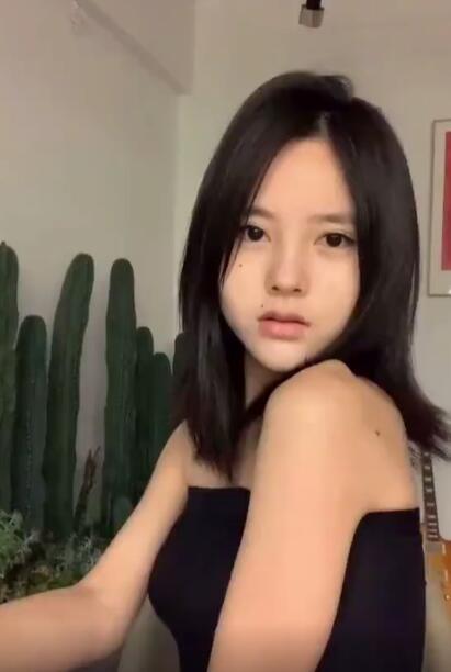 如何輕松煎制美味牛排，簡單又好吃的牛排制作視頻教程，輕松制作美味牛排，視頻教程帶你領(lǐng)略簡單又好吃的牛排制作技巧
