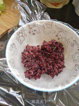 紫米飯團(tuán)的做法，美味與健康并重的手工美食，紫米飯團(tuán)，美味與健康的手工美食制作指南