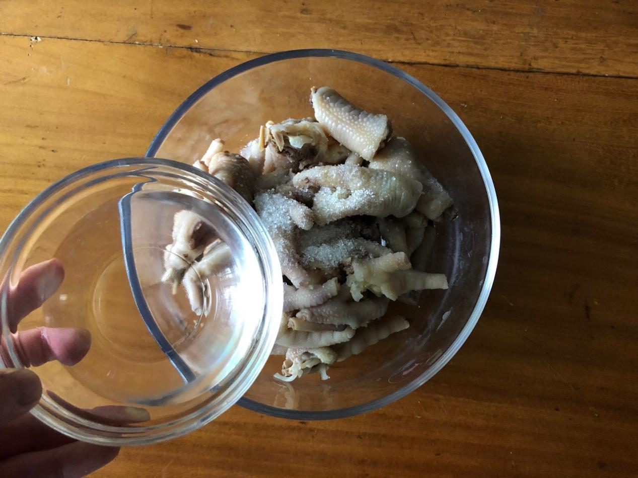 檸檬酸辣雞爪正宗制作方法，正宗檸檬酸辣雞爪制作方法分享