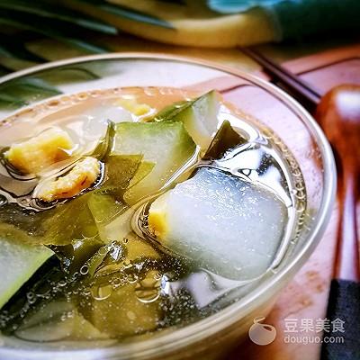排骨冬瓜海帶湯，一道美味養(yǎng)生的家常湯品，排骨冬瓜海帶湯，家常美味與養(yǎng)生并存的湯品之選