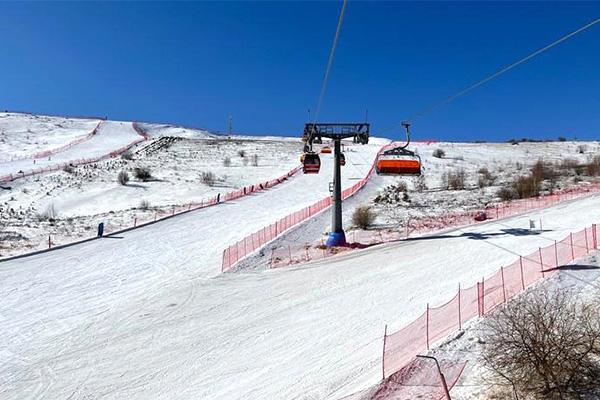崇禮滑雪場門票價格概覽，2023年最新動態(tài)，2023年崇禮滑雪場門票價格最新動態(tài)概覽