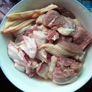 老鴨煲湯，探尋最佳搭配，品味傳統(tǒng)美味，老鴨煲湯，探尋最佳食材搭配，品味傳統(tǒng)美食的魅力