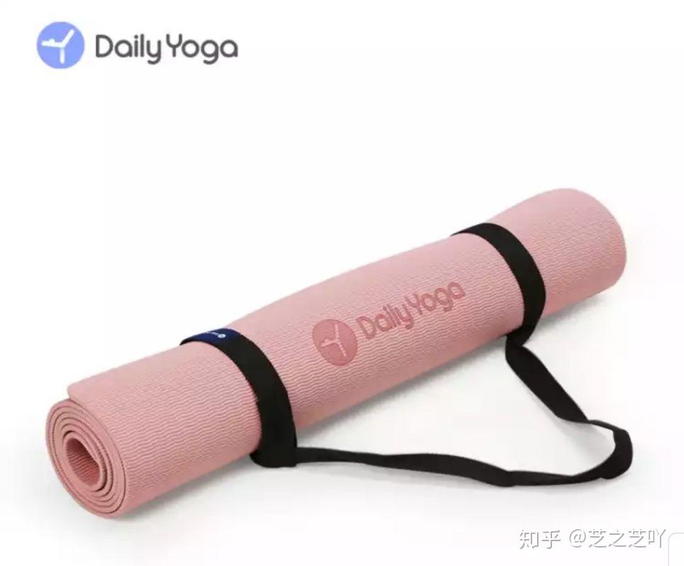 瑜伽墊的材質(zhì)選擇，TPE與NBR的比較，瑜伽墊材質(zhì)對(duì)比，TPE與NBR的選擇分析