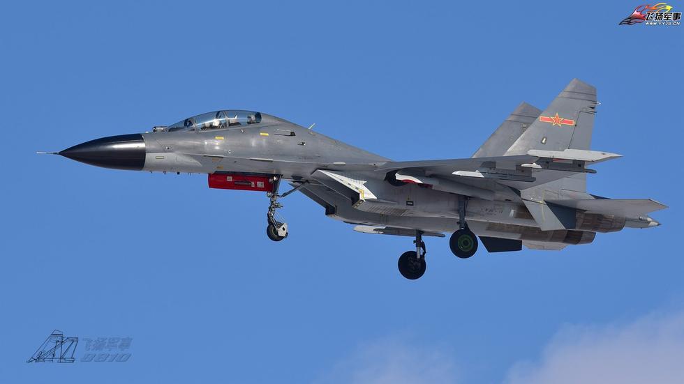 殲11B與殲11BS，中國航空工業(yè)的驕傲，殲11B與殲11BS，中國航空工業(yè)的輝煌成就