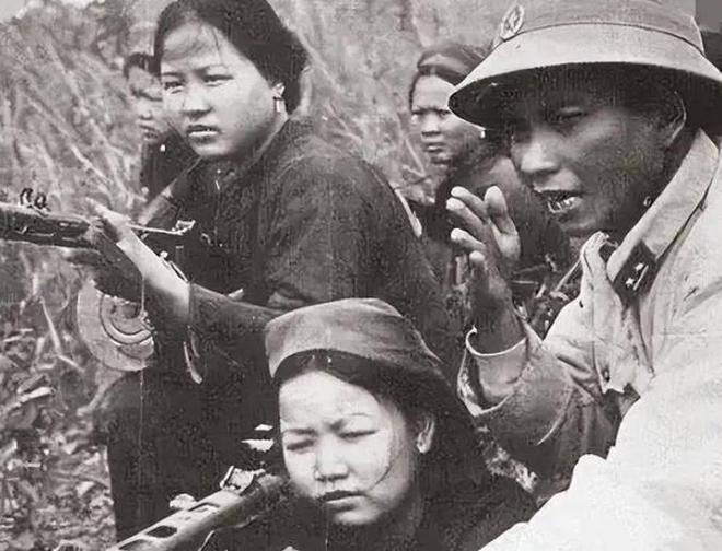 女兵被抓，戰(zhàn)爭中的困境與人性的挑戰(zhàn)，女兵遭擒，戰(zhàn)爭陰霾下的困境與人性的掙扎