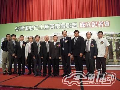 臺建蔣征個(gè)士鷹機(jī)，歷史與未來的交匯點(diǎn)，臺建蔣征個(gè)士鷹機(jī)，歷史交匯與未來展望