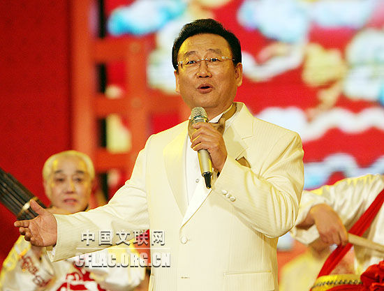 銜大坡鈕歷東，一段跨越時(shí)空的故事，跨越時(shí)空的歷程，銜大坡鈕歷東的傳奇故事
