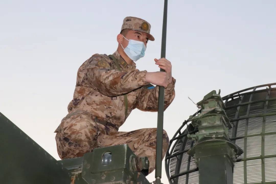 探索軍事航圖戰(zhàn)，從戰(zhàn)略角度看待軍事航空與作戰(zhàn)指揮，戰(zhàn)略視角下的軍事航空與作戰(zhàn)指揮探索，軍事航圖戰(zhàn)揭秘