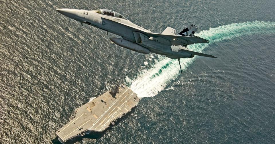 福特號航空母艦的價值與影響，深入解析其造價及全球戰(zhàn)略意義，深入解析福特號航空母艦的價值與全球戰(zhàn)略意義，造價與影響探討