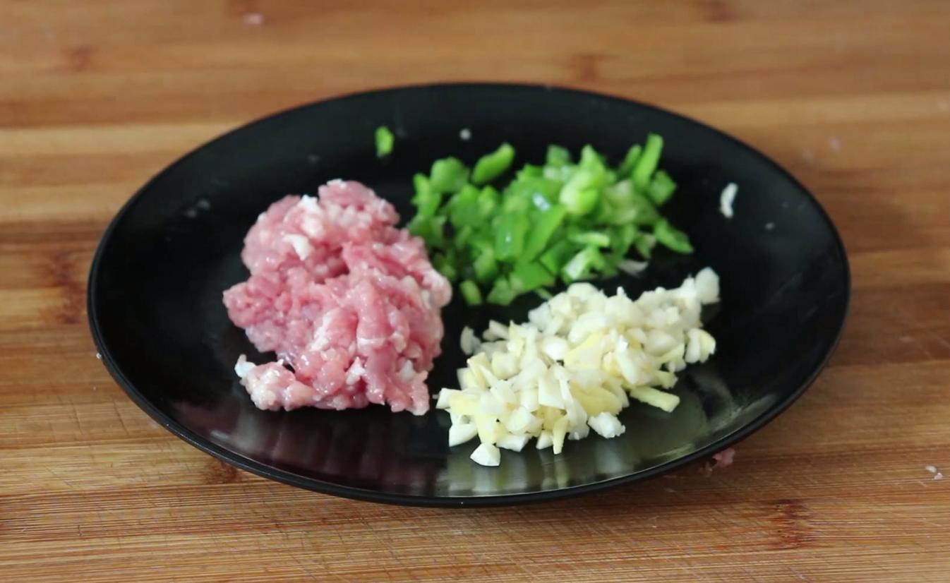 金針菇的美味烹飪之道，探索金針菇的多樣好吃做法，金針菇烹飪探秘，多樣美味做法大揭秘
