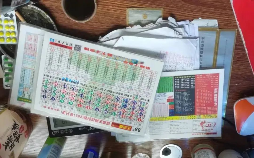 澳門四肖八碼期期準(zhǔn)免費(fèi)，揭秘與探討彩票預(yù)測(cè)的神秘面紗，澳門四肖八碼期期準(zhǔn)揭秘，彩票預(yù)測(cè)的神秘面紗探索