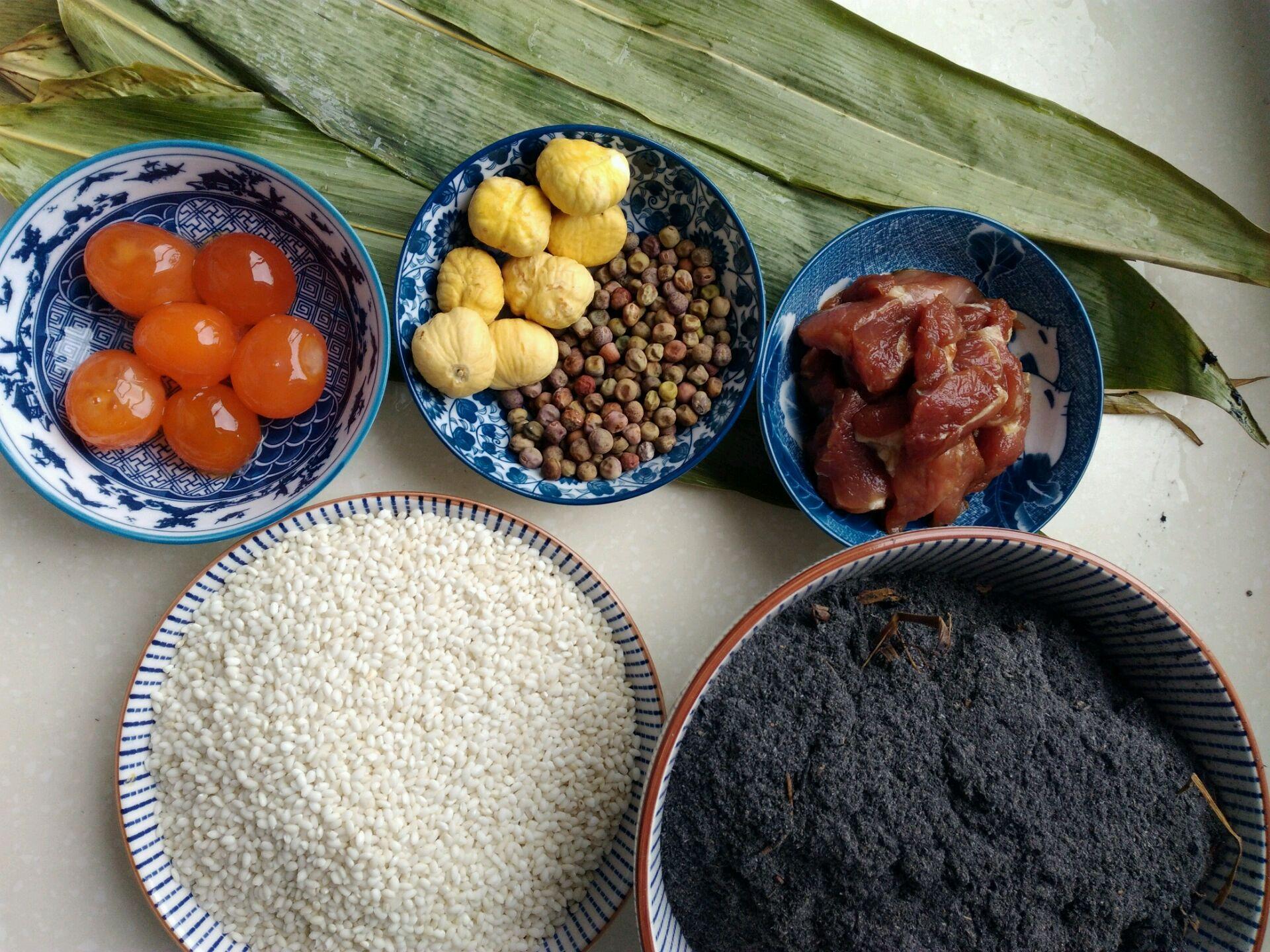 肉粽子的做法與配料詳解，肉粽子的詳細(xì)制作步驟與配料指南