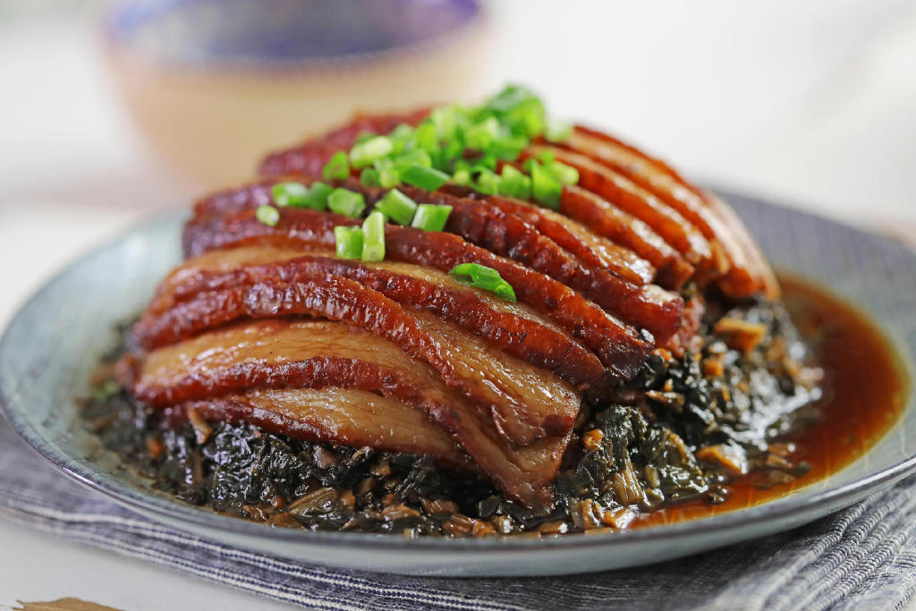 梅菜扣肉，傳統(tǒng)美食的魅力與獨特風(fēng)味，梅菜扣肉，傳統(tǒng)美食的魅力與獨特風(fēng)味探究