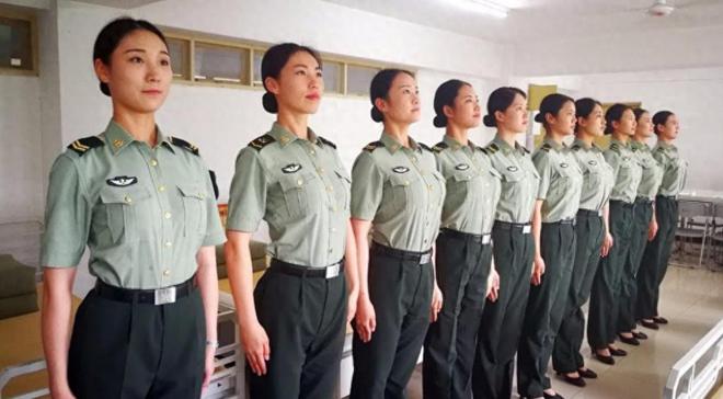 大學(xué)生女兵入伍的挑戰(zhàn)與困難，女大學(xué)生兵入伍的挑戰(zhàn)與困境