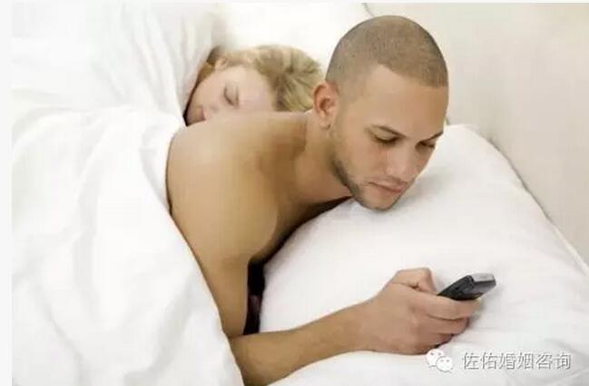 婚外情女人需要送男人禮物嗎？探究情感交流中的禮物贈(zèng)送現(xiàn)象，婚外情中女人是否需要向男人贈(zèng)送禮物，情感交流中的禮物贈(zèng)送現(xiàn)象探究