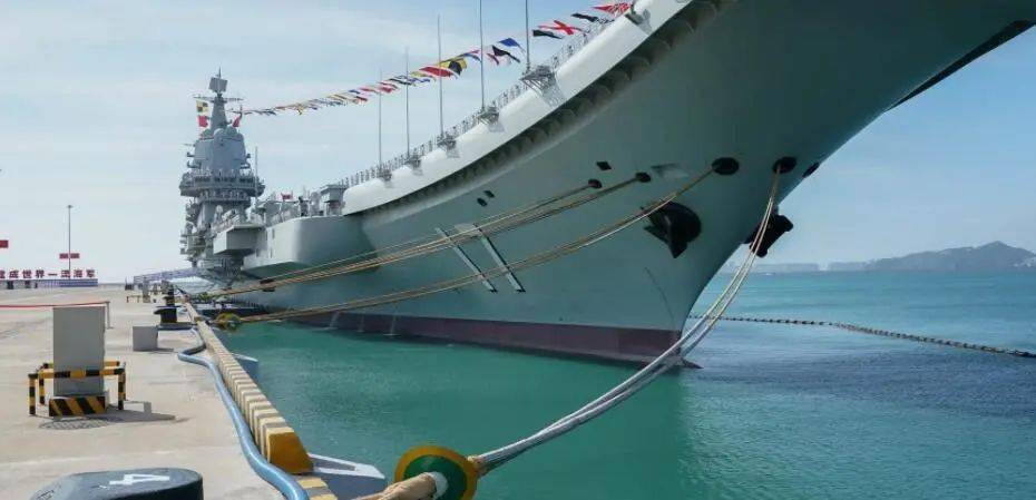 航天母艦與飛船，探索宇宙的雙重力量，航天母艦與飛船，宇宙探索的雙重驅(qū)動力