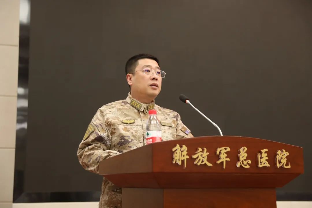 彭飛，21集團(tuán)軍衛(wèi)生事業(yè)的杰出領(lǐng)航者，彭飛，21集團(tuán)軍衛(wèi)生事業(yè)的領(lǐng)航先鋒
