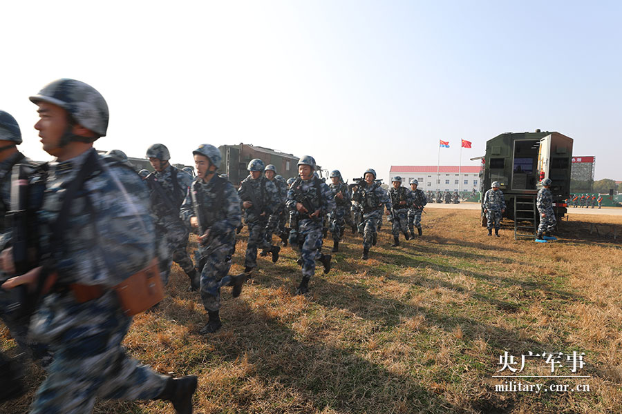 開封空降兵部隊，榮耀與使命的交織，開封空降兵部隊的榮耀與使命時刻