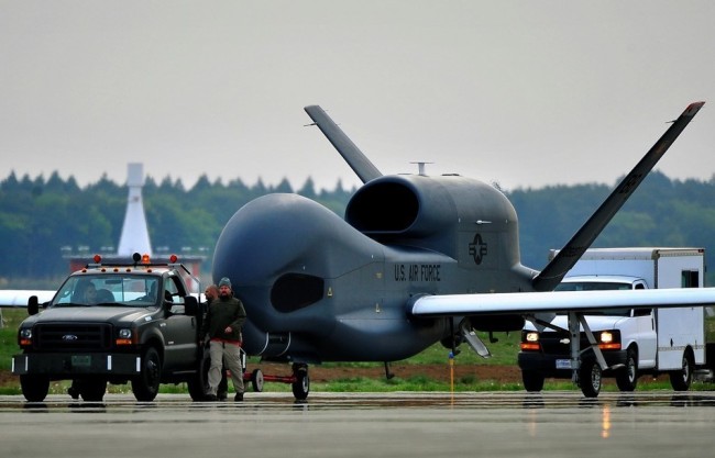 全球鷹無人機各型號，技術(shù)革新與軍事應(yīng)用，全球鷹無人機，型號、技術(shù)革新與軍事應(yīng)用的深度探索