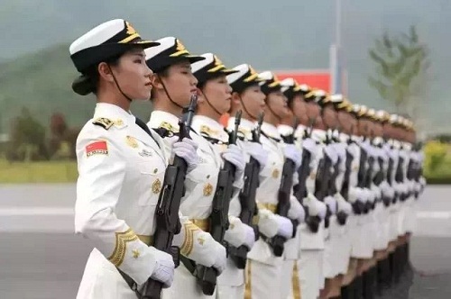 中國女兵視頻大全，英勇無畏，展現(xiàn)新時代風采，中國女兵展現(xiàn)新時代風采，英勇無畏的視頻大全