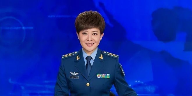 軍事女主持人，展現(xiàn)力量與魅力的獨特群體，軍事女主持人，力量與魅力的獨特風采