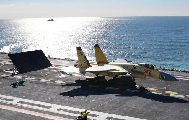 殲-15在遼寧艦的起降全過程解析，殲-15在遼寧艦起降全過程深度解析
