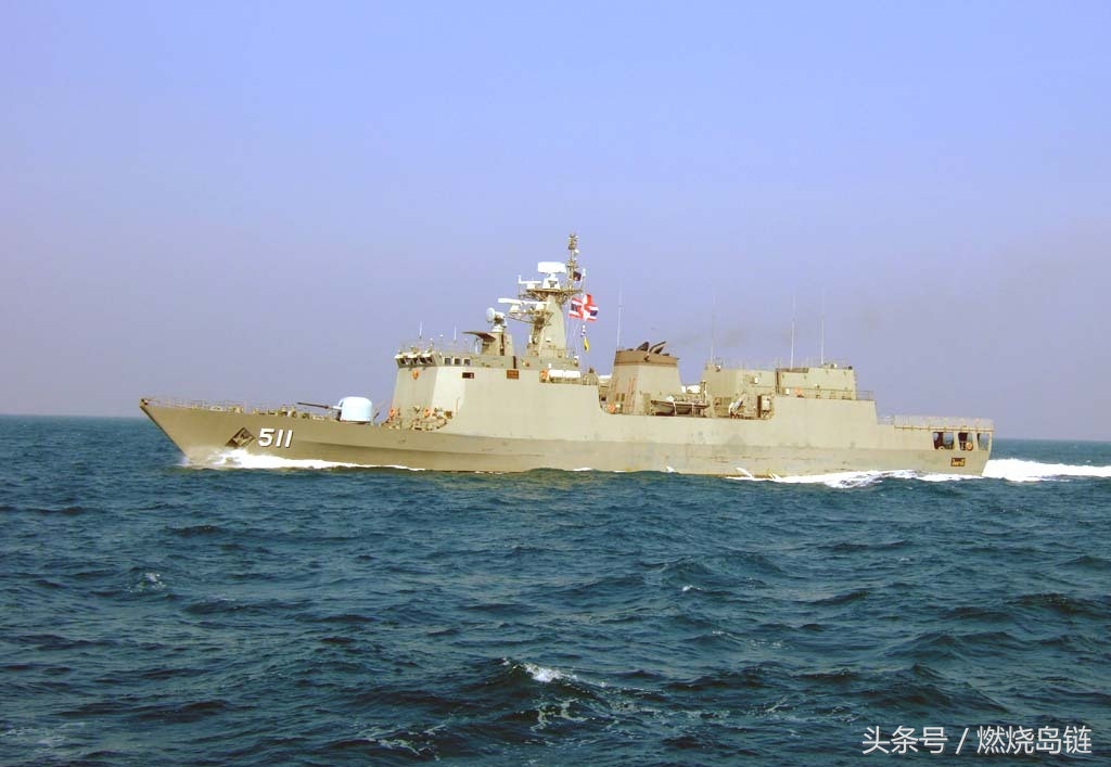 北大年級護衛(wèi)艦，守護青春，引領(lǐng)未來的航標，北大年級護衛(wèi)艦，守護青春，領(lǐng)航未來之夢