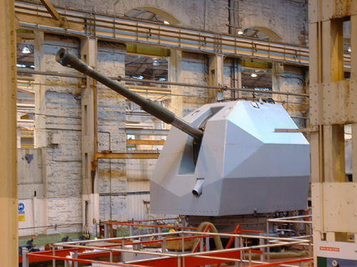MK42型127毫米艦炮，現(xiàn)代海軍的火力象征，MK42型艦炮，現(xiàn)代海軍火力之象征
