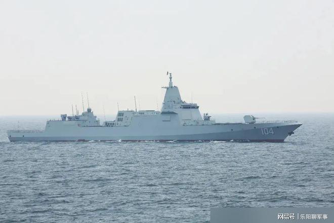 南昌艦艦員人數(shù)及其職責(zé)概述，南昌艦艦員人數(shù)及職責(zé)概覽