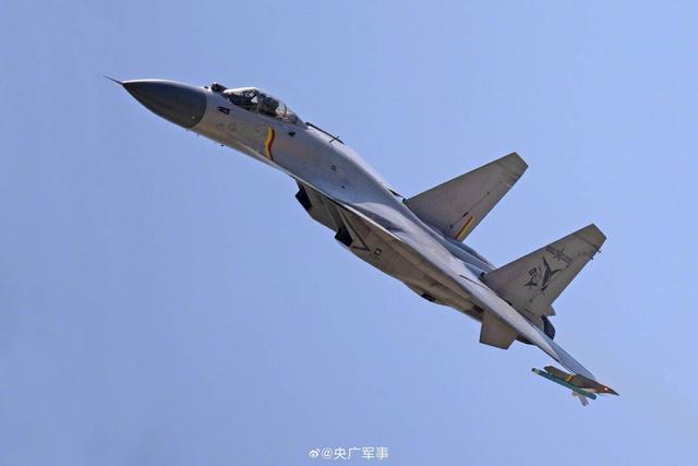 揭秘殲-15戰(zhàn)斗機重量之謎，航空巨匠的杰作，揭秘殲-15戰(zhàn)斗機重量之謎，航空巨匠的輝煌杰作