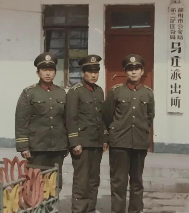 83式警服，時代的標志與記憶的印記，83式警服，時代標志與記憶印記