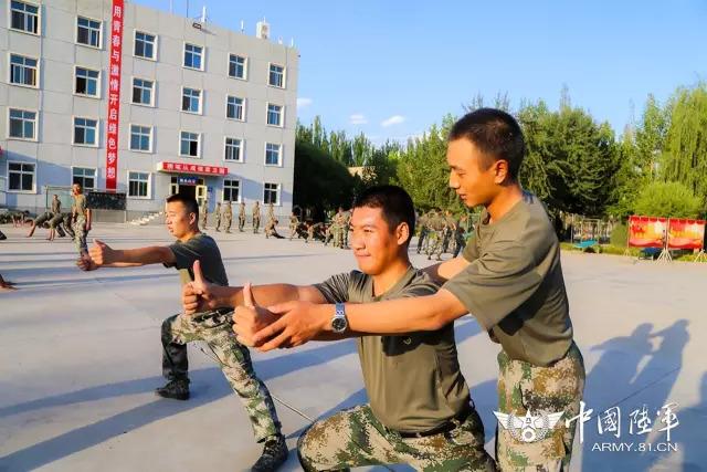 陸軍新兵連為什么為期六個月，深度解析新兵訓練的獨特意義與重要性，陸軍新兵連六個月訓練的獨特意義與重要性深度解析