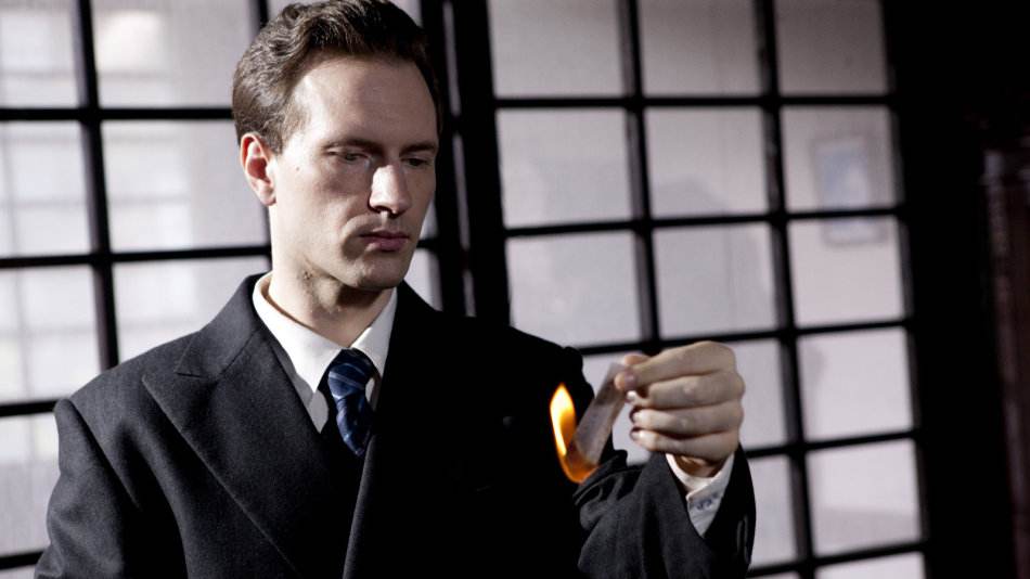 間諜之王，揭秘傳奇人物背后的故事，間諜之王傳奇背后的故事揭秘